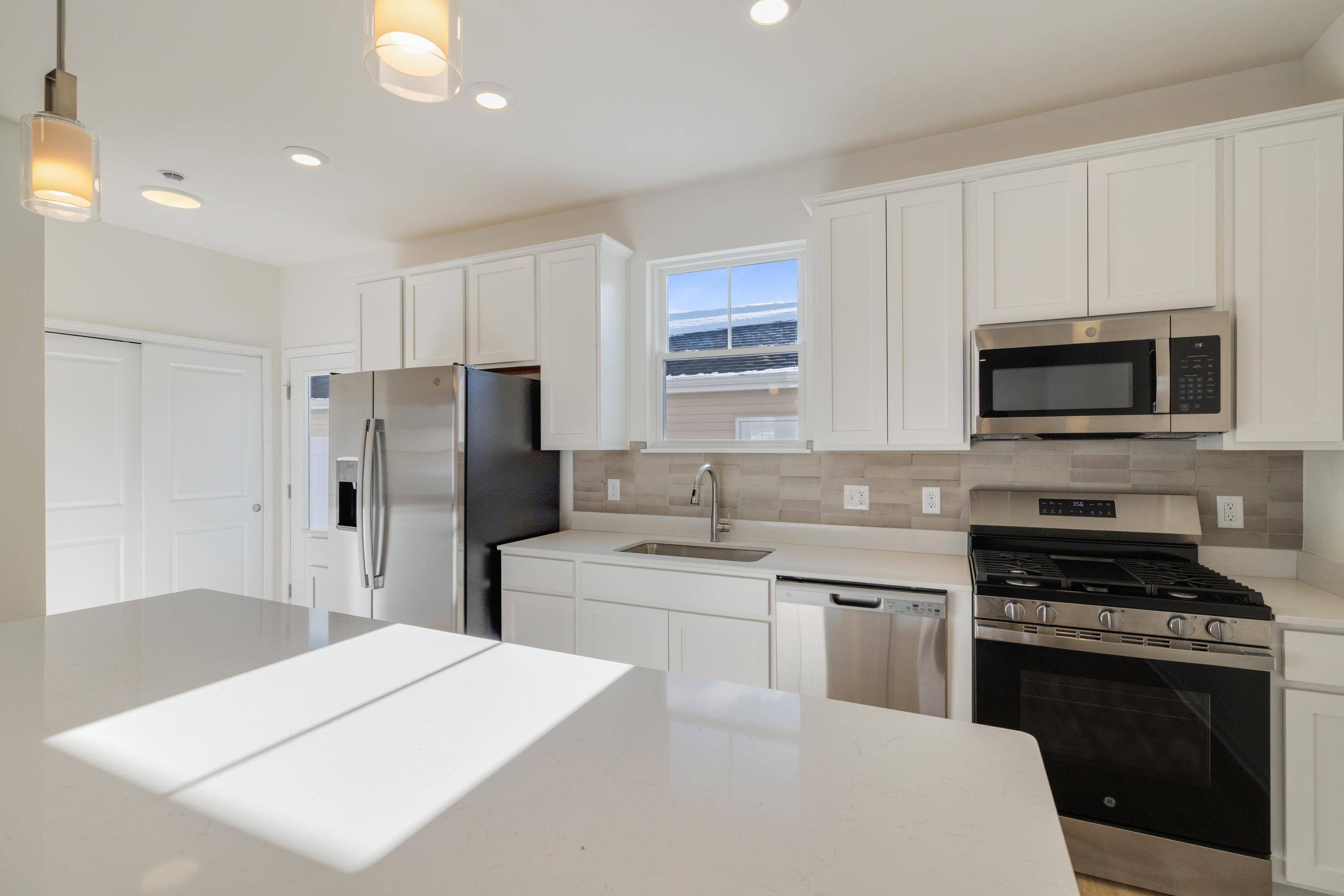 6133 Rushing Avenue Portage, IN 46368 - Photo 9 of 15 3000x2000