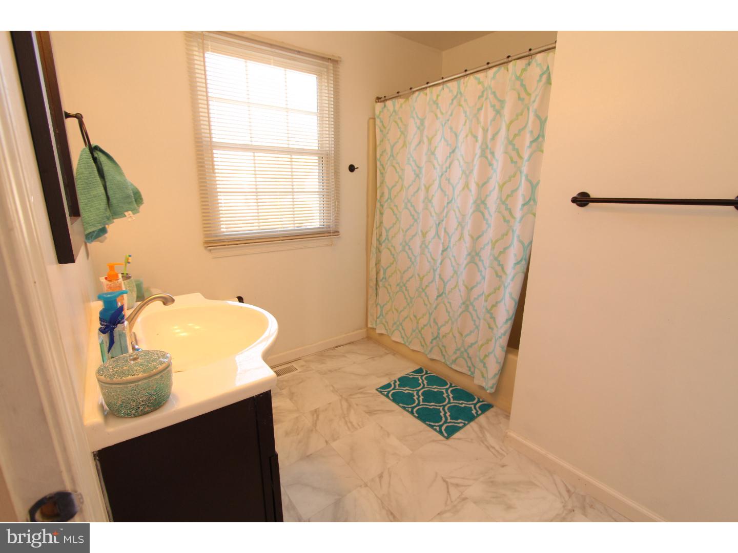 49 Hawthorne Road Sicklerville, NJ 08081 - Photo 11 of 21 Bathroom