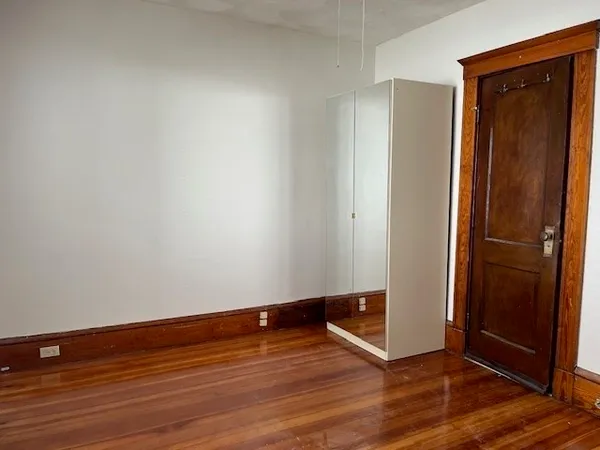 $2,700 | 8 Hill Street, Unit 1, Somerville, MA 02144