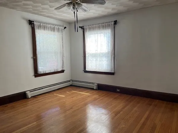 $2,700 | 8 Hill Street, Unit 1, Somerville, MA 02144