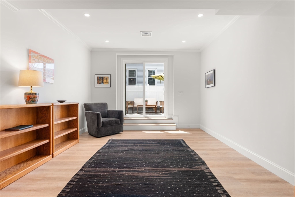 21 Bradford Road, Unit 21 Watertown, MA 02472 - Photo 23 of 33