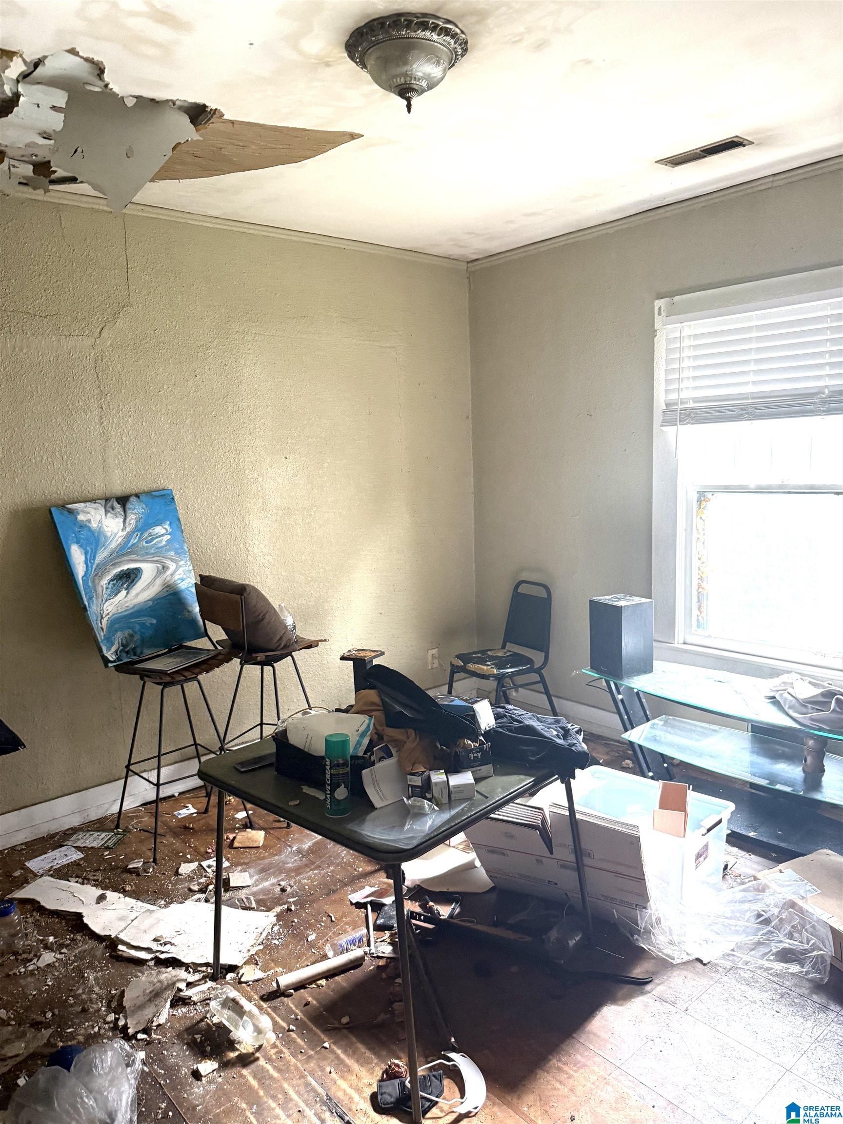 809 11th Street Southwest Birmingham, AL 35211 - Photo 5 of 7 Gallery Image 5