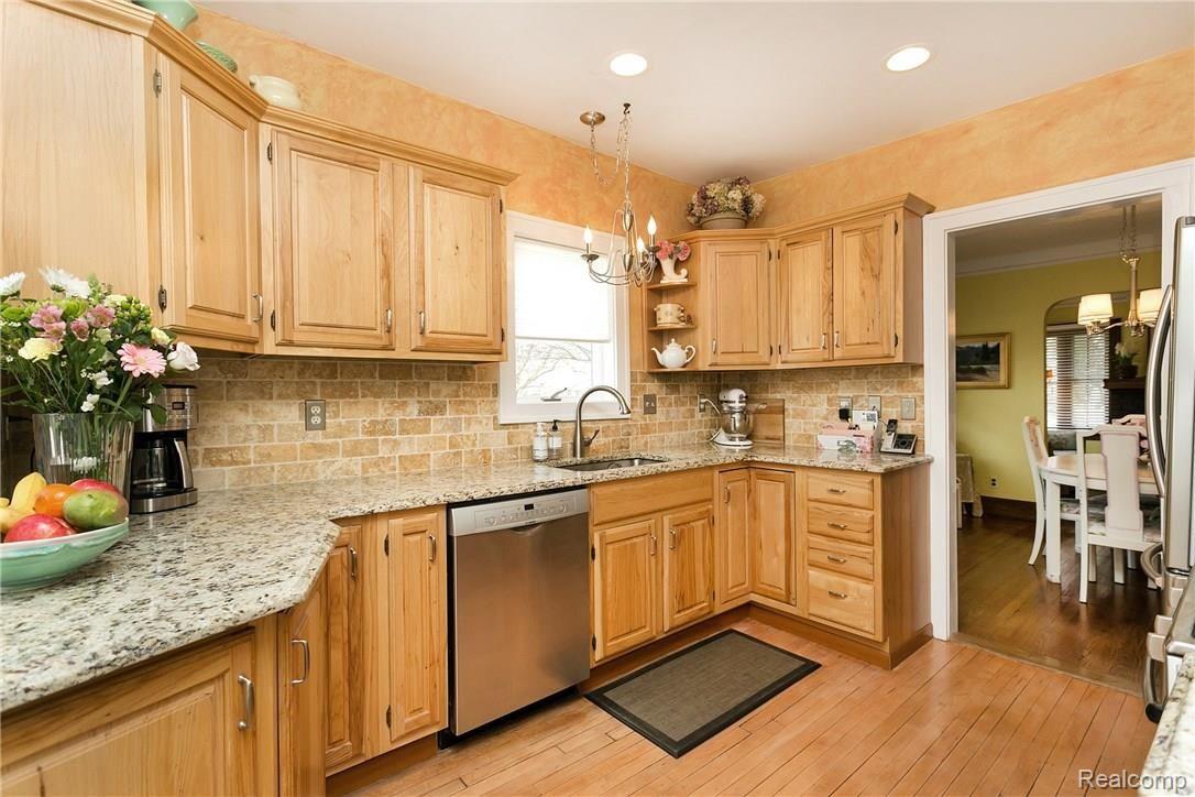 831 Lockwood Road Royal Oak, MI 48067 - Photo 18 of 53 Lockwood-18.jpg