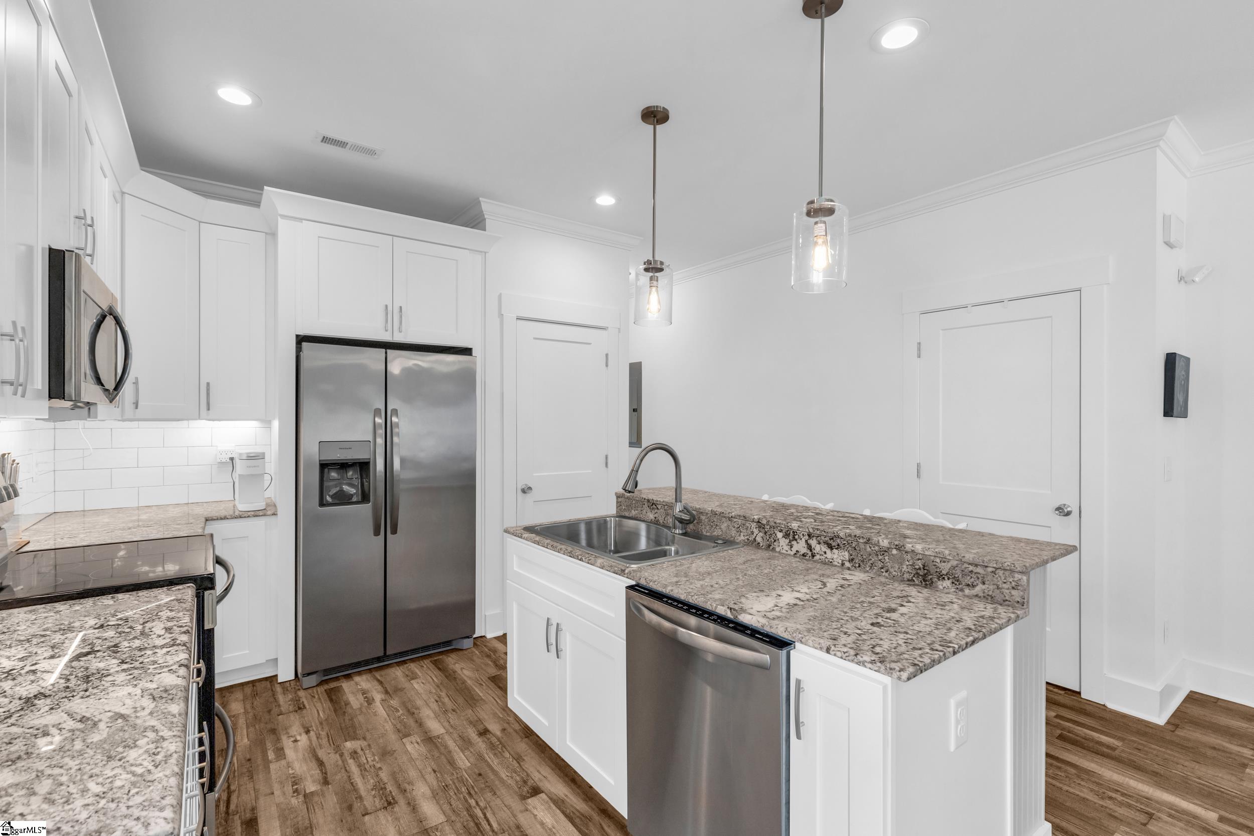 108 Arden Street Extension Greenville, SC 29607 - Photo 13 of 38 Gallery Image 13