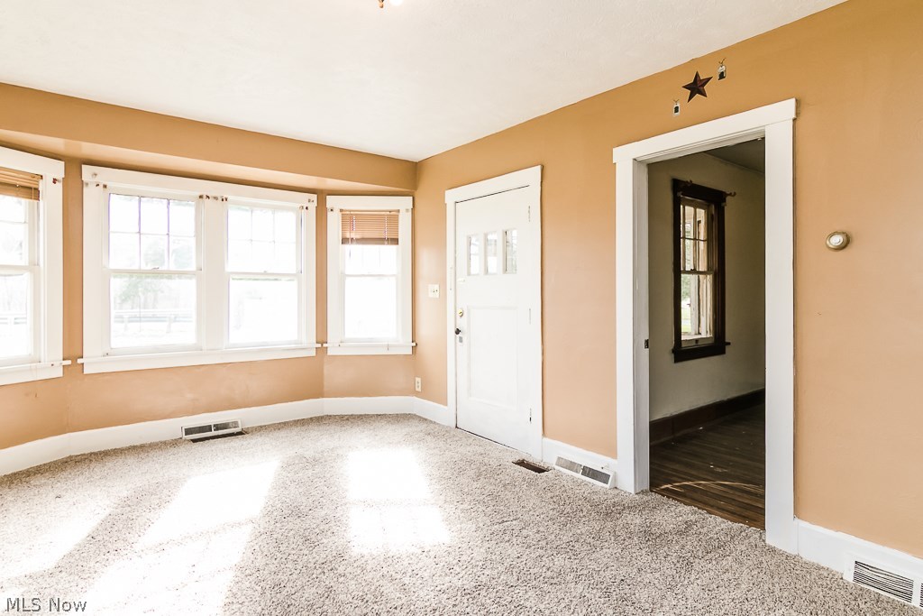 1490 North County Line Road Geneva, OH 44041 - Photo 8 of 34