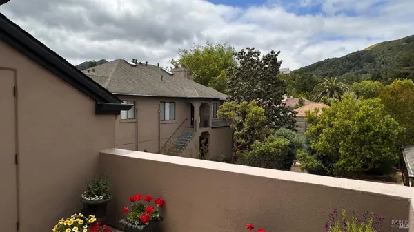 $1,375,000 | 36 Mariposa Avenue, Unit 2, San Anselmo, CA 94960
