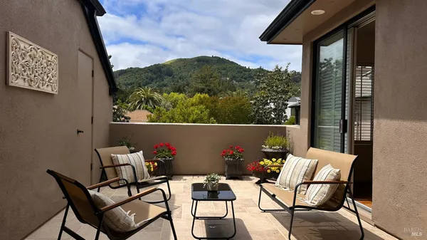 $1,375,000 | 36 Mariposa Avenue, Unit 2, San Anselmo, CA 94960