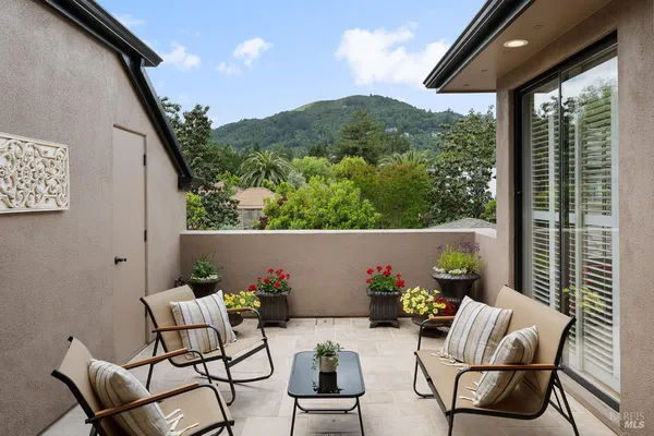 $1,375,000 | 36 Mariposa Avenue, Unit 2, San Anselmo, CA 94960