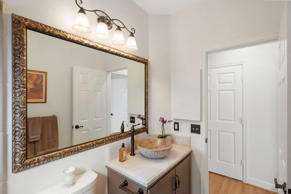 $1,375,000 | 36 Mariposa Avenue, Unit 2, San Anselmo, CA 94960
