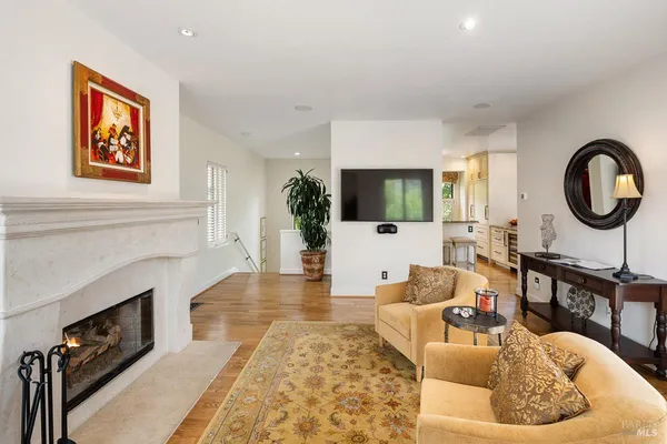 $1,375,000 | 36 Mariposa Avenue, Unit 2, San Anselmo, CA 94960