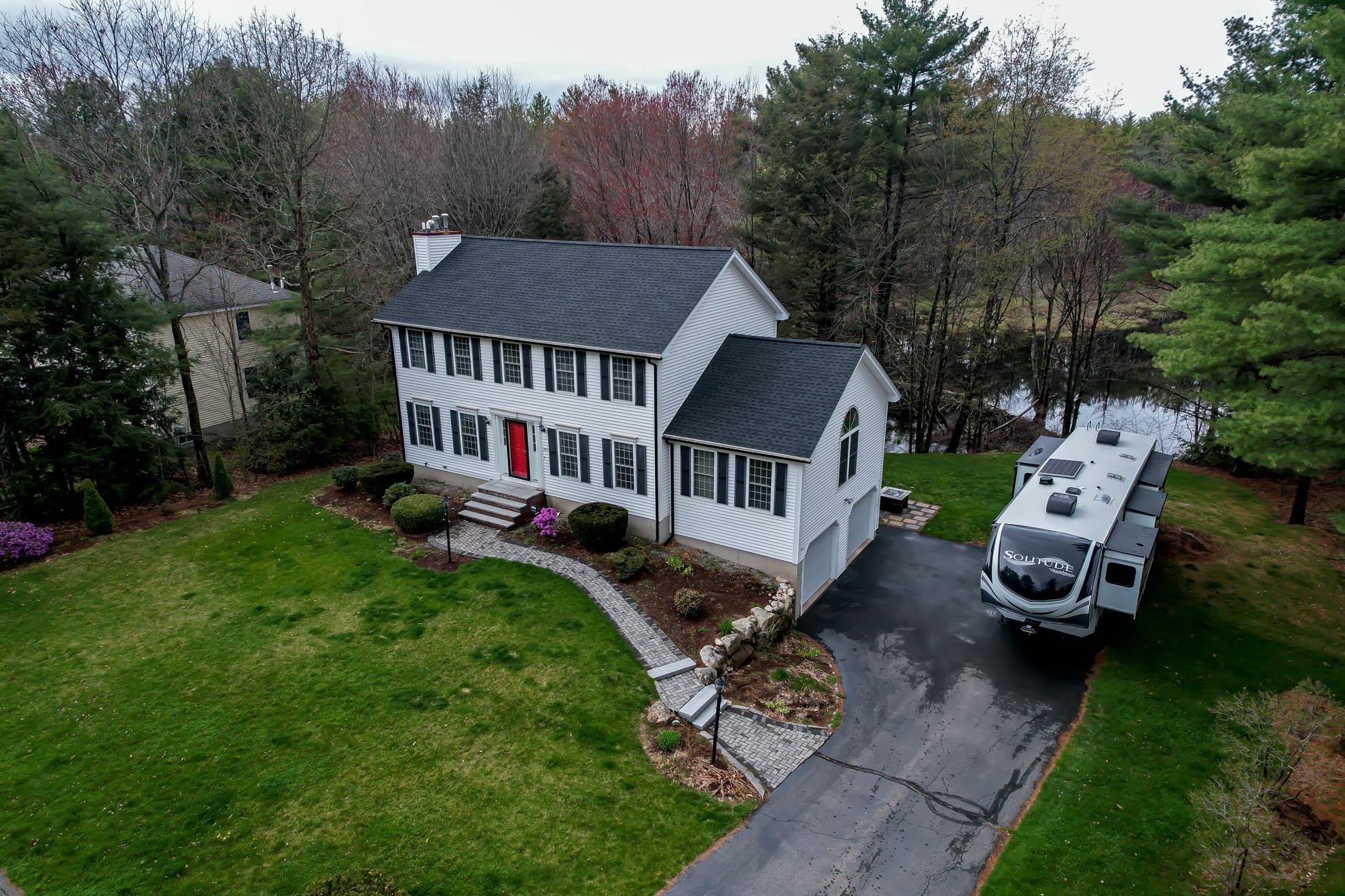 264 Pulpit Road Bedford, NH 03110 - Photo 2 of 36