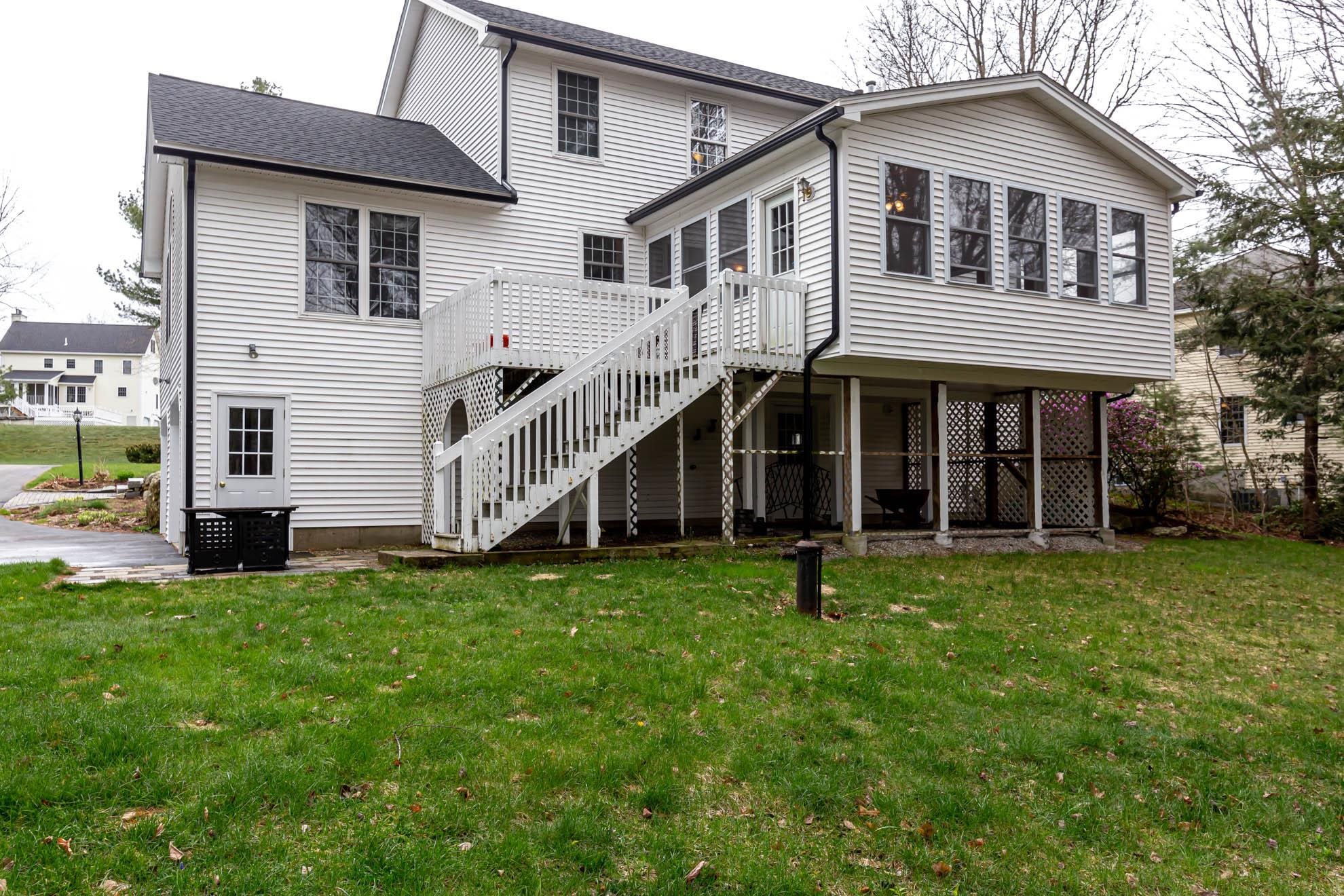 264 Pulpit Road Bedford, NH 03110 - Photo 5 of 36