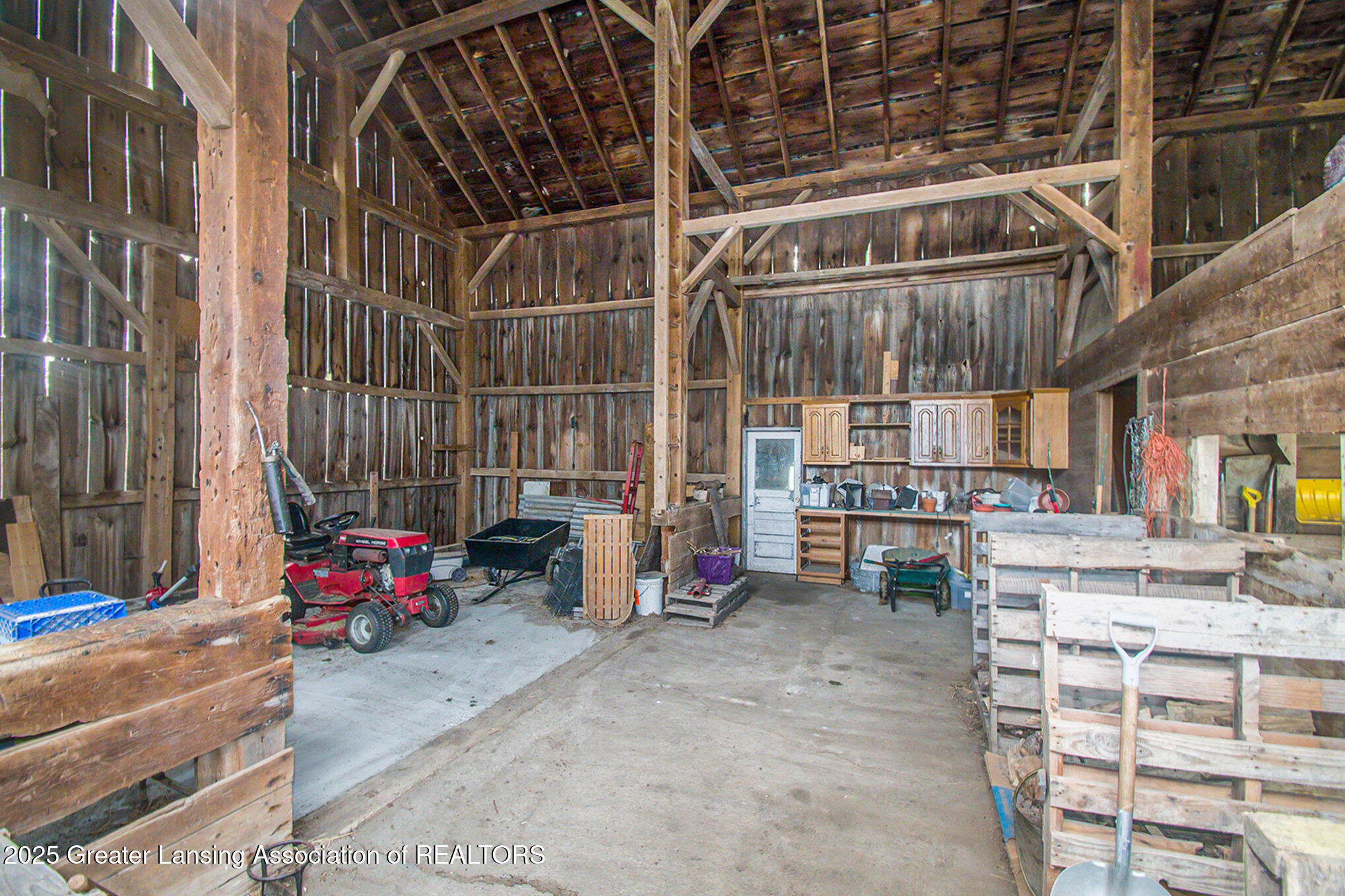 14933 Howard Road Concord, MI 49237 - Photo 13 of 20 Barn