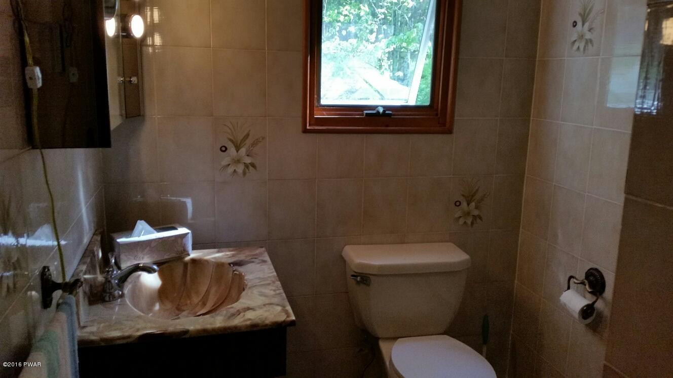 411 Finn Swamp Road Lakeville, PA 18438 - Photo 14 of 29