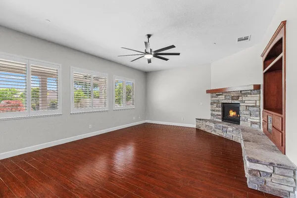 $1,100,000 | 1144 Clearwater Creek Boulevard, Manteca, CA 95336