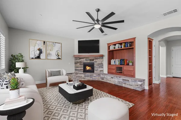 $1,100,000 | 1144 Clearwater Creek Boulevard, Manteca, CA 95336