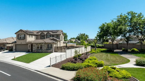 $1,100,000 | 1144 Clearwater Creek Boulevard, Manteca, CA 95336