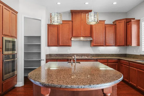 $1,100,000 | 1144 Clearwater Creek Boulevard, Manteca, CA 95336