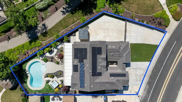 $1,100,000 | 1144 Clearwater Creek Boulevard, Manteca, CA 95336