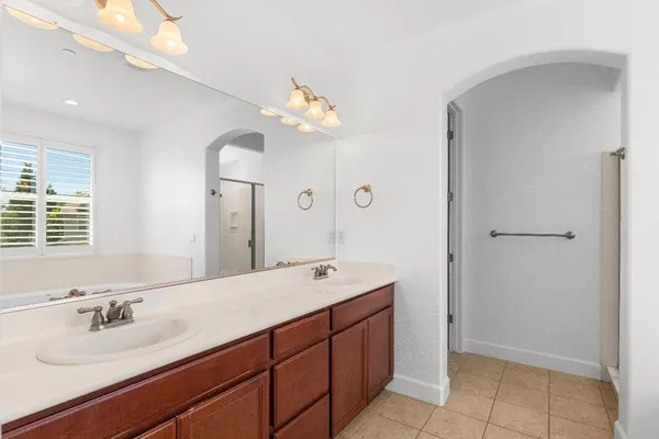 $1,100,000 | 1144 Clearwater Creek Boulevard, Manteca, CA 95336