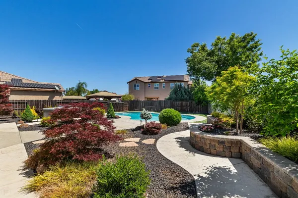 $1,100,000 | 1144 Clearwater Creek Boulevard, Manteca, CA 95336