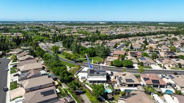 $1,100,000 | 1144 Clearwater Creek Boulevard, Manteca, CA 95336