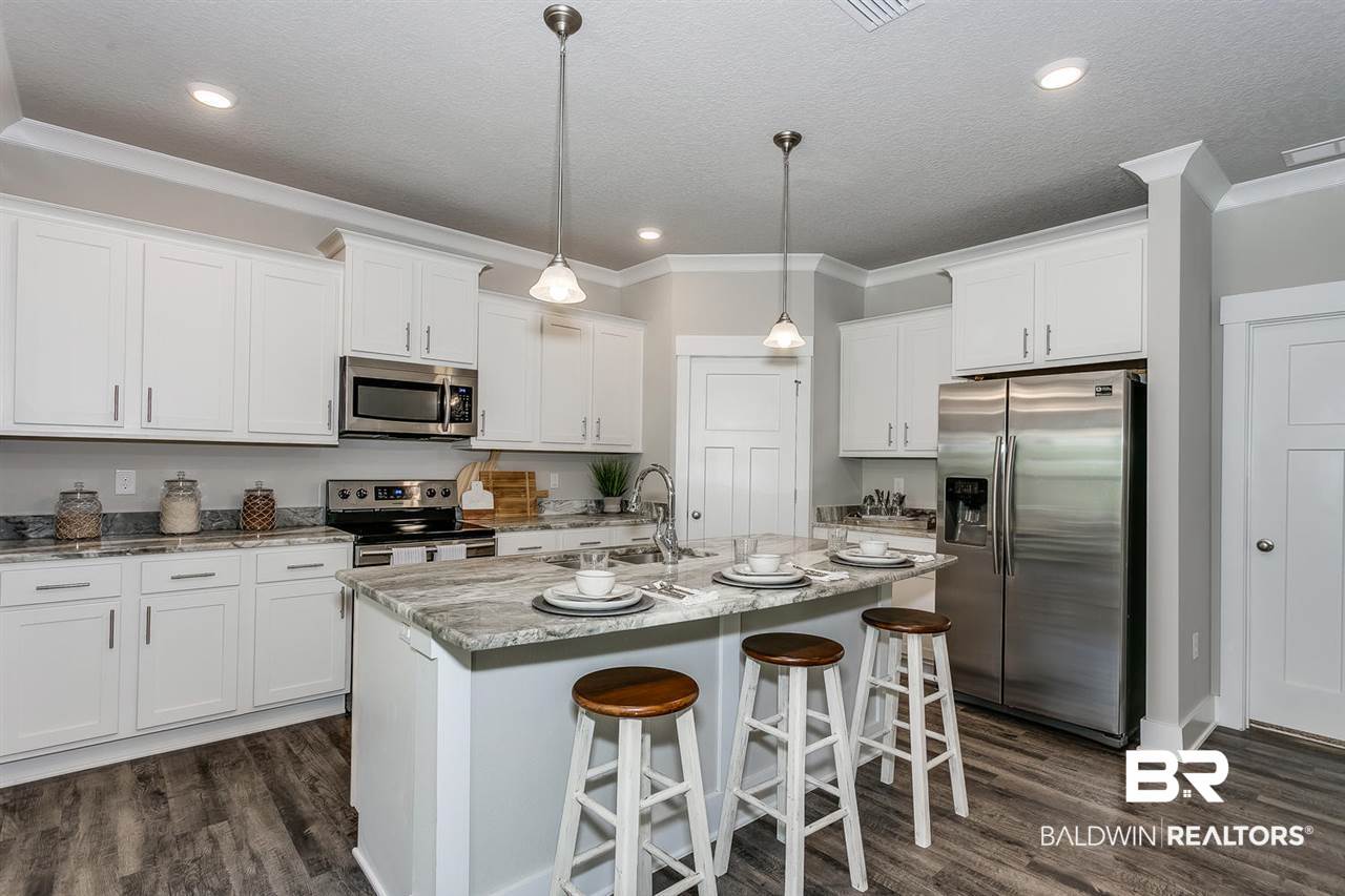 16495 Prado Loop Loxley, AL 36551 - Photo 6 of 18 Kitchen