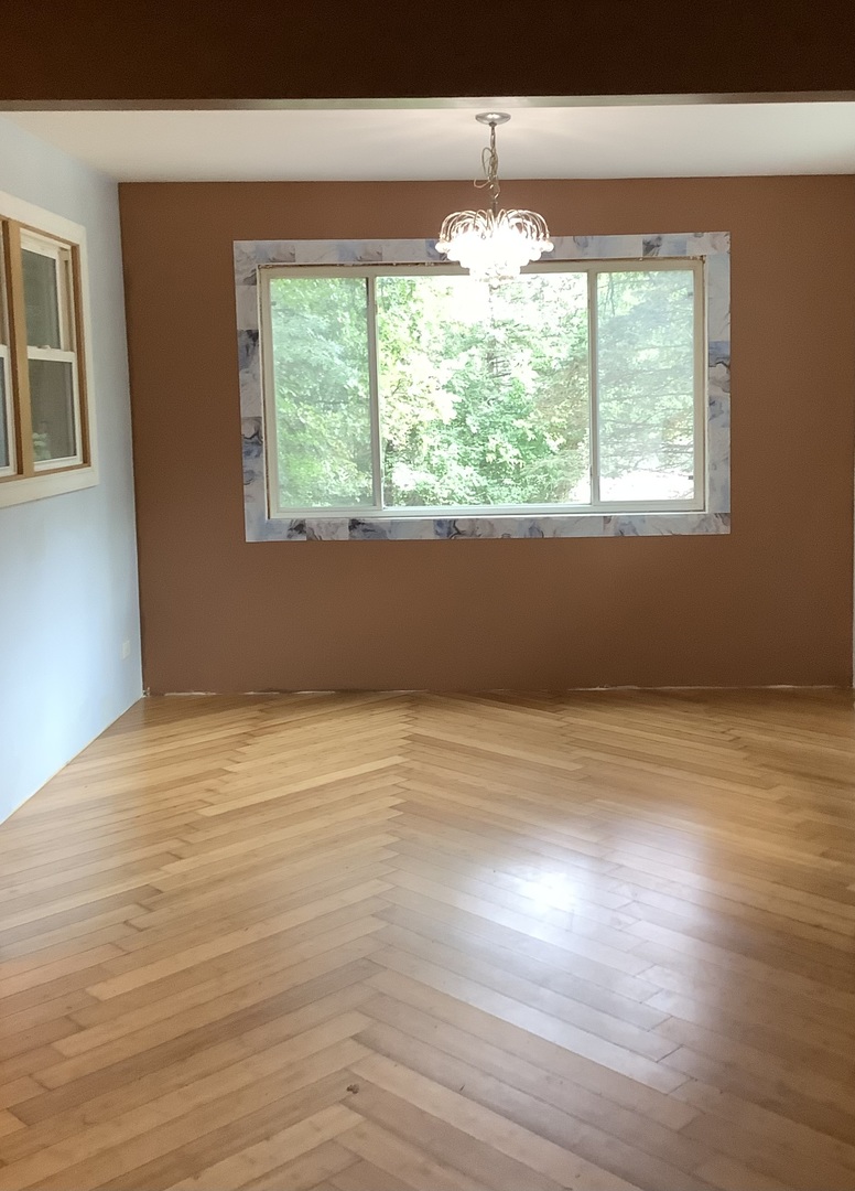 28575 Valley Road Ingleside, IL 60041 - Photo 14 of 17 Gallery Image 14