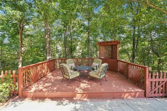 $640,000 | 715 Moonlight Way, Suwanee, GA 30024