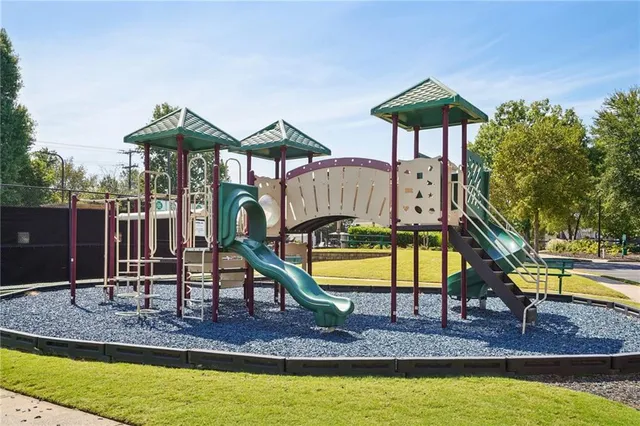 $640,000 | 715 Moonlight Way, Suwanee, GA 30024