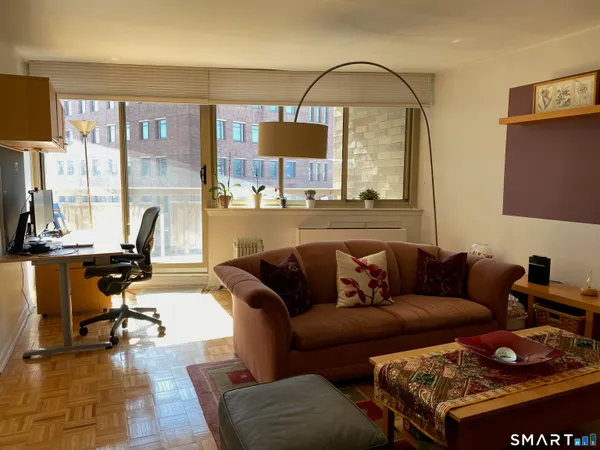 $4,000 | 143 Hoyt Street, Unit 4K, Stamford, CT 06905