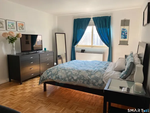 $3,800 | 143 Hoyt Street, Unit 4K, Stamford, CT 06905