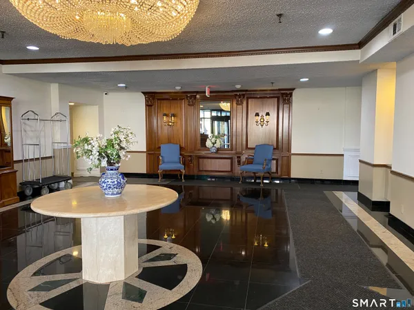 $3,800 | 143 Hoyt Street, Unit 4K, Stamford, CT 06905