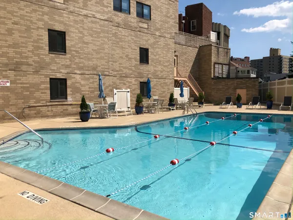 $4,000 | 143 Hoyt Street, Unit 4K, Stamford, CT 06905