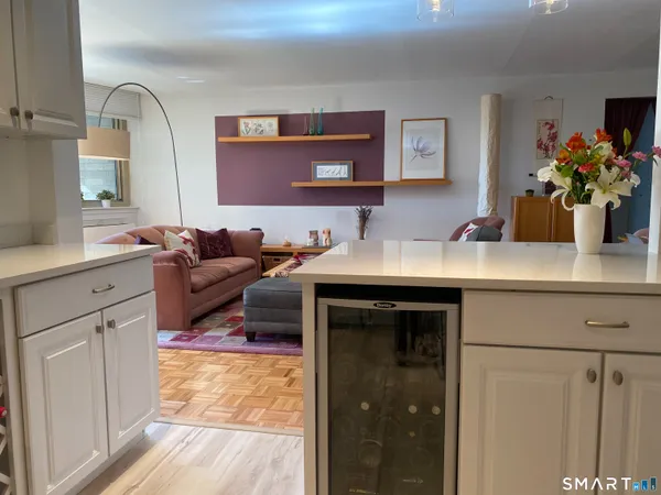 $3,800 | 143 Hoyt Street, Unit 4K, Stamford, CT 06905