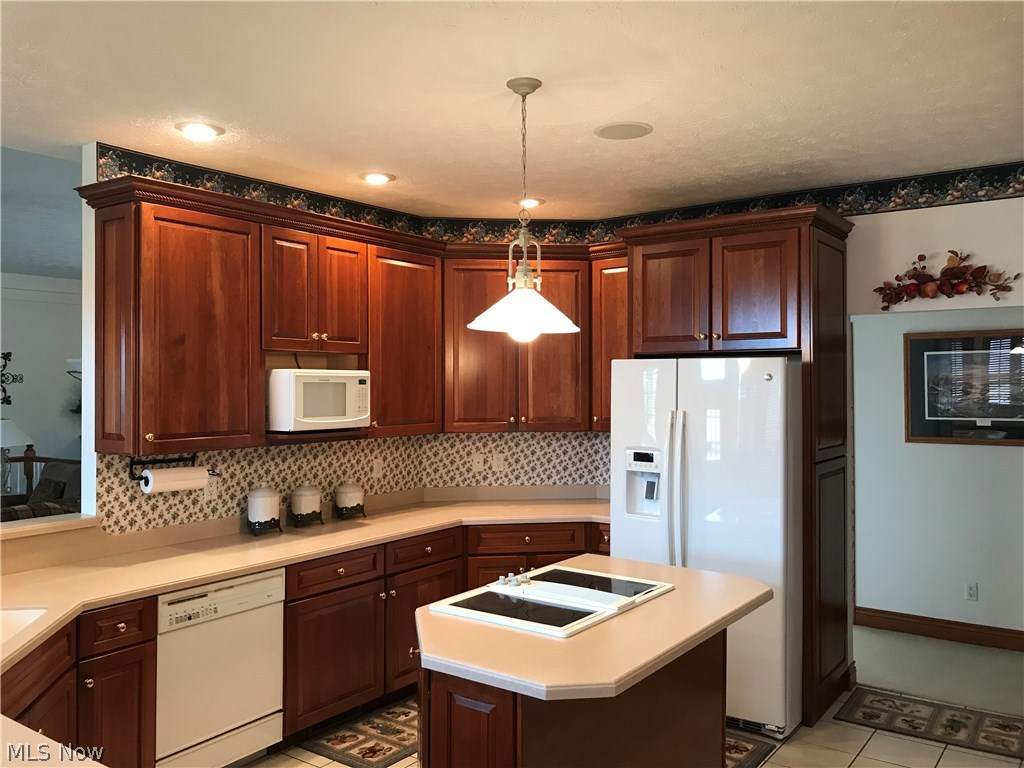 1069 Rector Road Parkersburg, WV 26105 - Photo 3 of 28