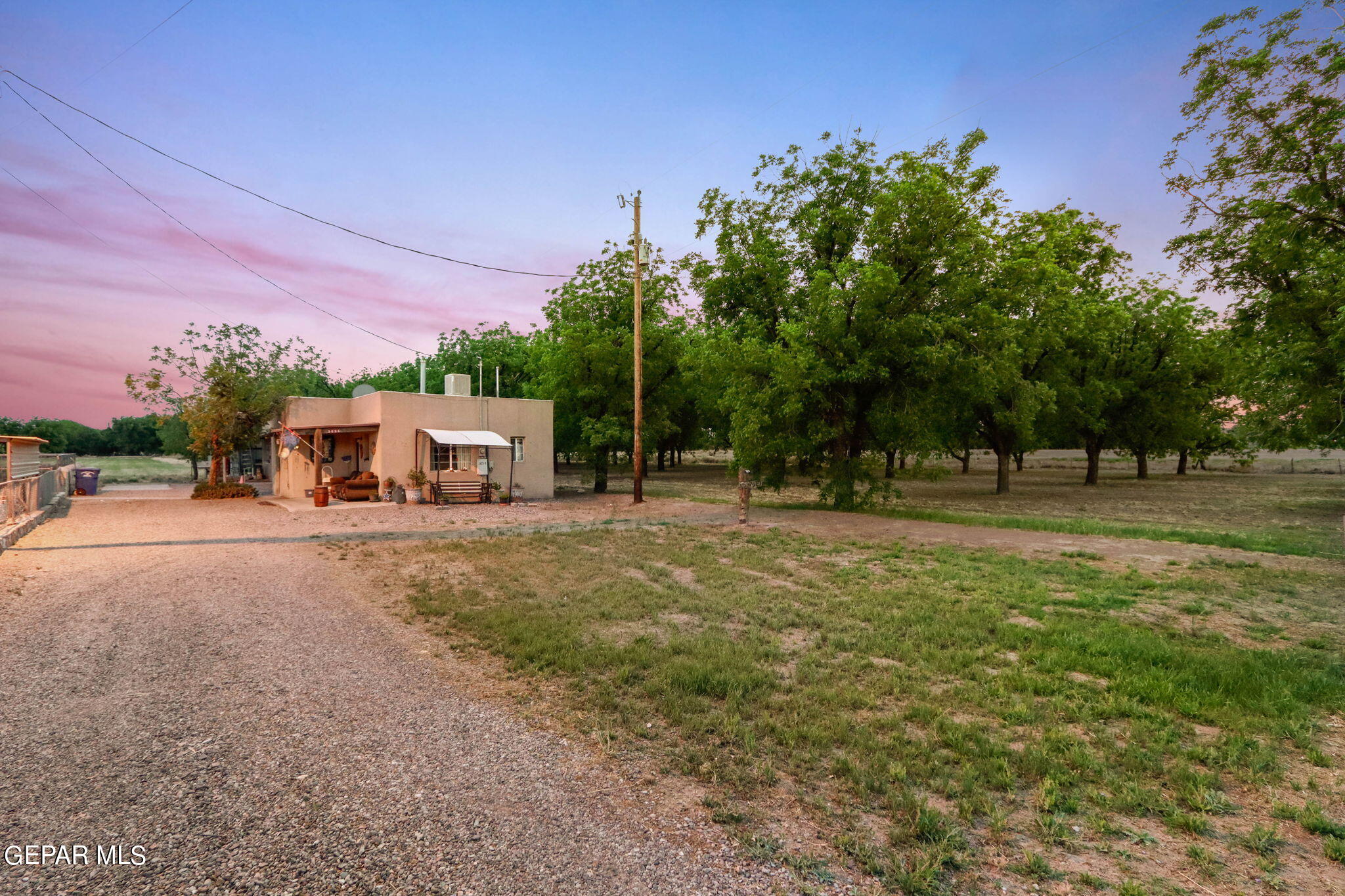 3025-3035 West O'Hara Road Anthony, NM 88021 - Photo 16 of 41 1-web-or-mls-IMG_0575