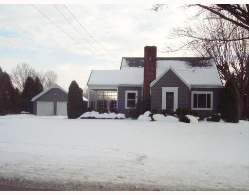 4230 Morefield Road Hermitage, PA 16148 - Photo 1 of 6 Exterior Front.