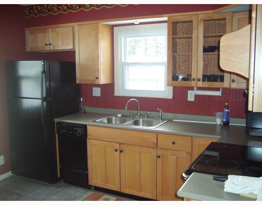 4230 Morefield Road Hermitage, PA 16148 - Photo 5 of 6 Kitchen.