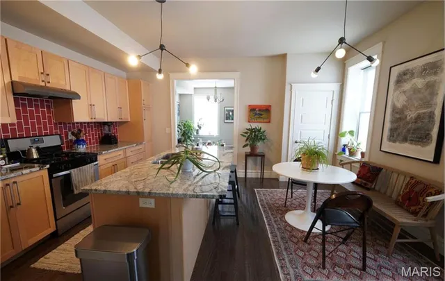 $2,750 | 4227 McRee Avenue, St. Louis, MO 63110