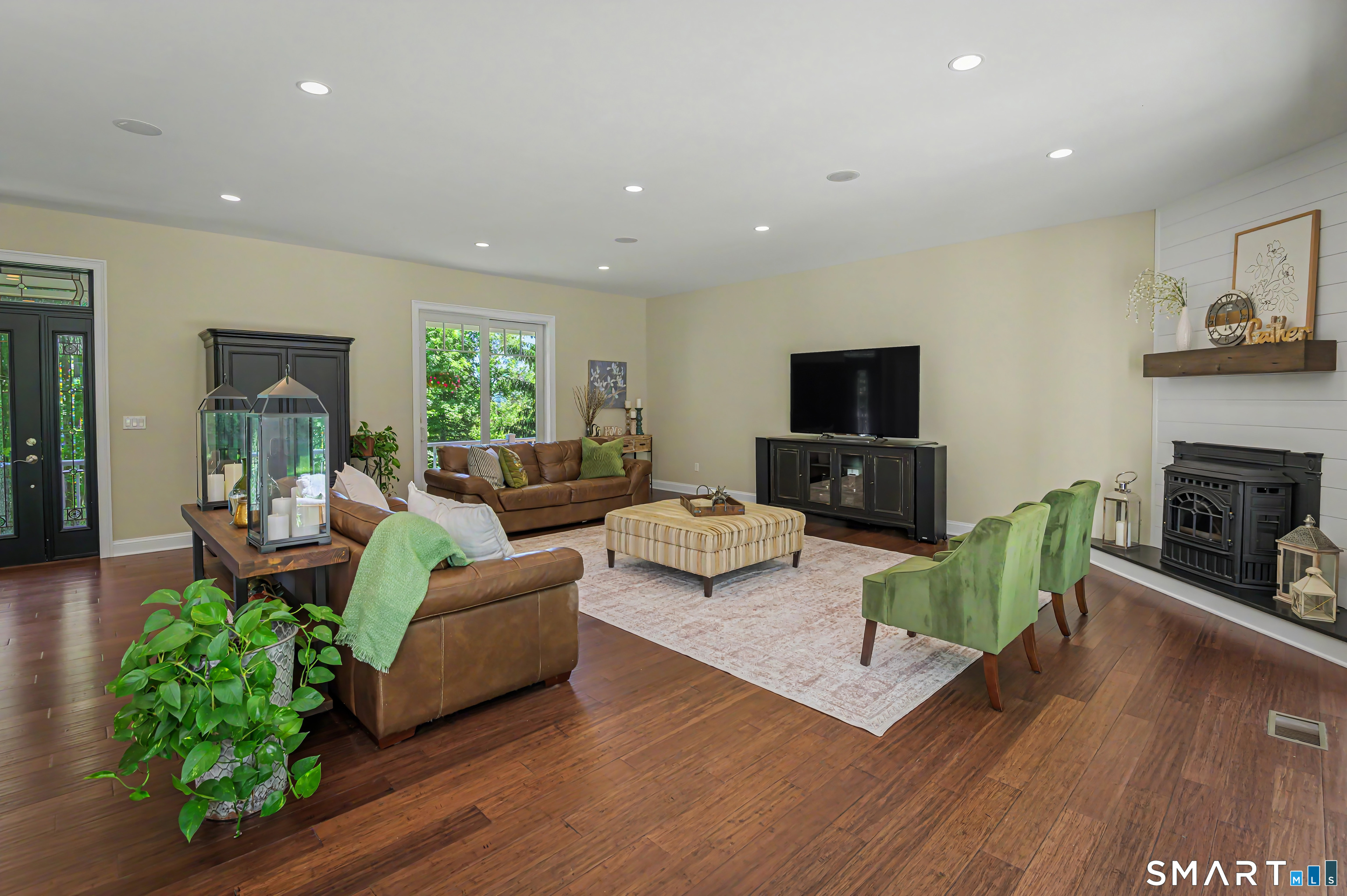 257 Old Sib Road Ridgefield, CT 06877 - Photo 7 of 39 Gallery Image 7