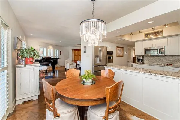 $600,000 | 100 Tchefuncte Oaks Drive, Unit 100, Mandeville, LA 70471
