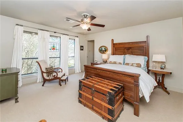 $600,000 | 100 Tchefuncte Oaks Drive, Unit 100, Mandeville, LA 70471