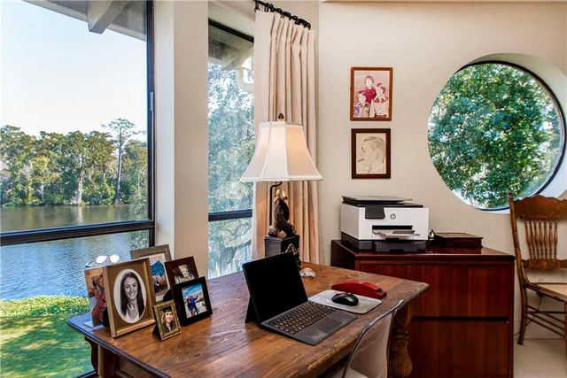 $600,000 | 100 Tchefuncte Oaks Drive, Unit 100, Mandeville, LA 70471