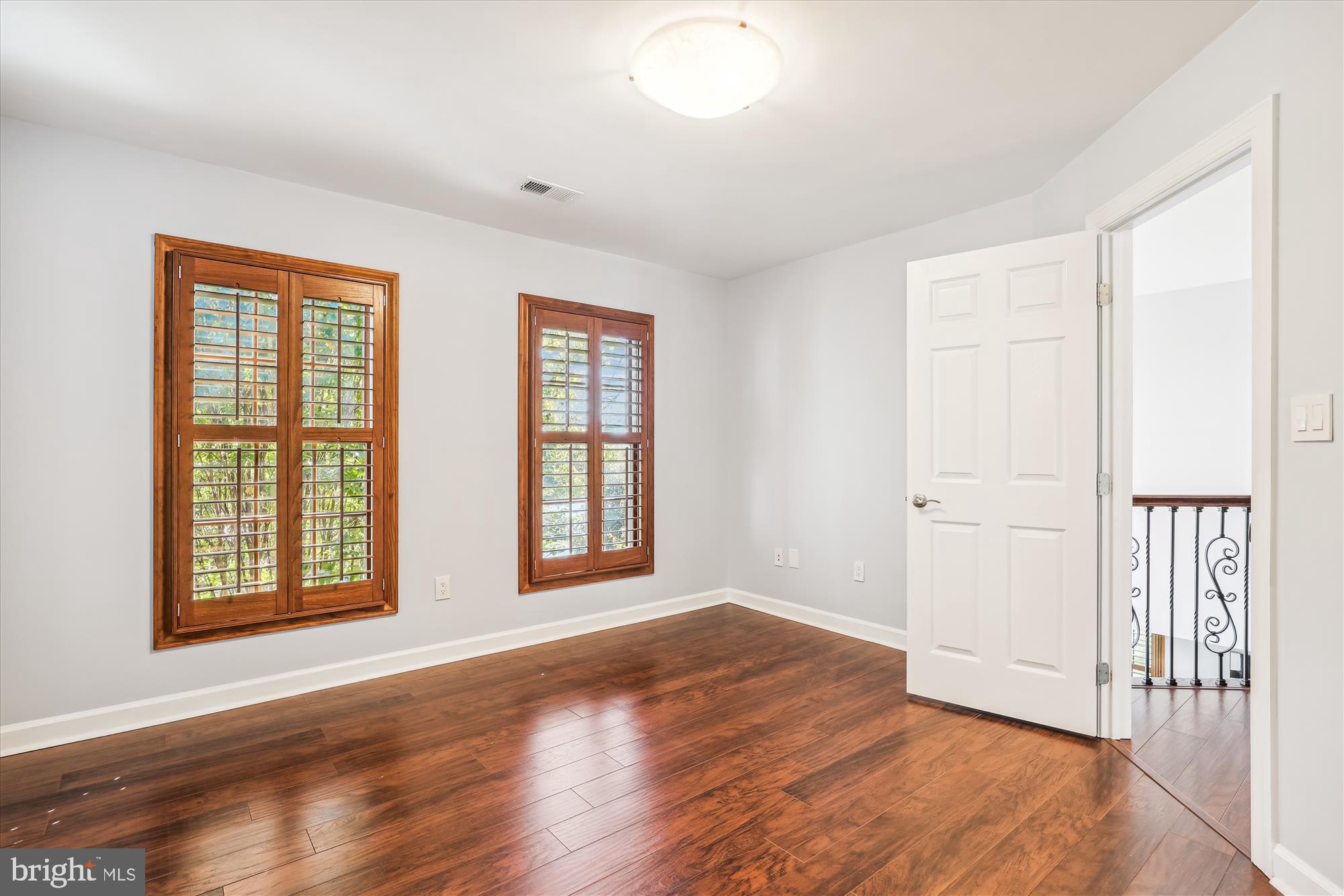 1162 Meadowlook Court Reston, VA 20194 - Photo 51 of 86 Bedroom #2 with Private "Princess" Full Bathroom
