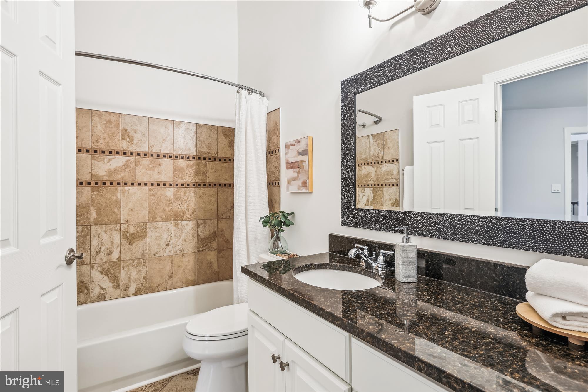 1162 Meadowlook Court Reston, VA 20194 - Photo 53 of 86 Bedroom #2 with Private "Princess" Full Bathroom