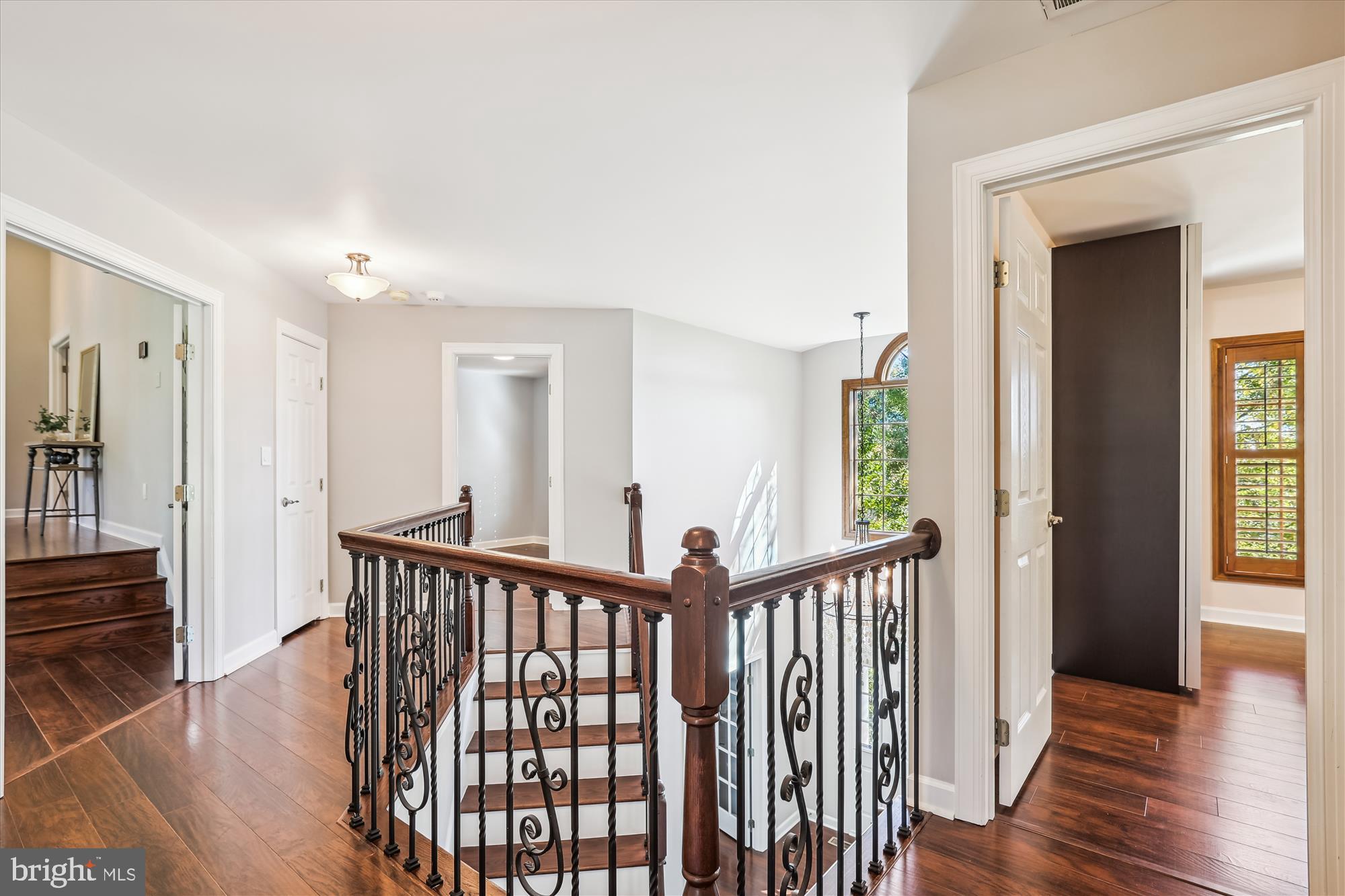 1162 Meadowlook Court Reston, VA 20194 - Photo 54 of 86 Upper Level Hallway to Bedrooms #3 and #4