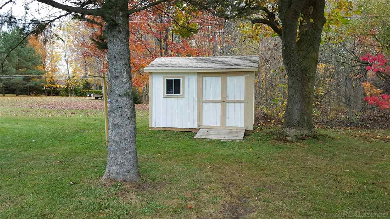 7323 Joy Road Lexington, MI 48450 - Photo 3 of 9 31268751-2.JPG