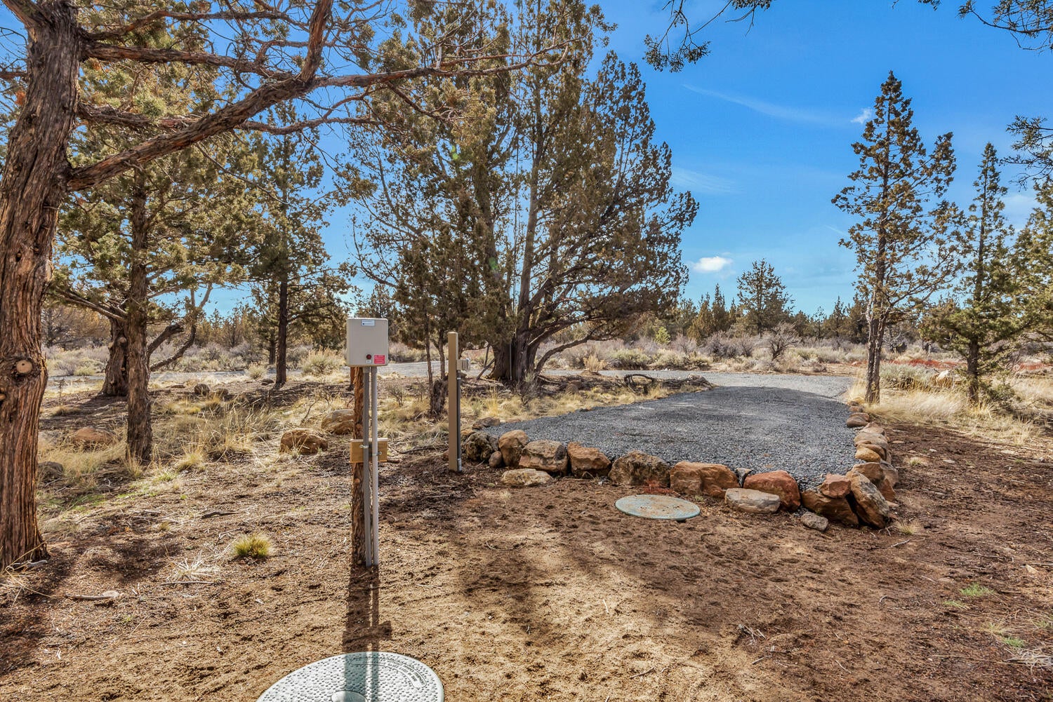18359 Pinehurst Road Bend, OR 97703 - Photo 27 of 37 RV Parking/hookup on south side of home