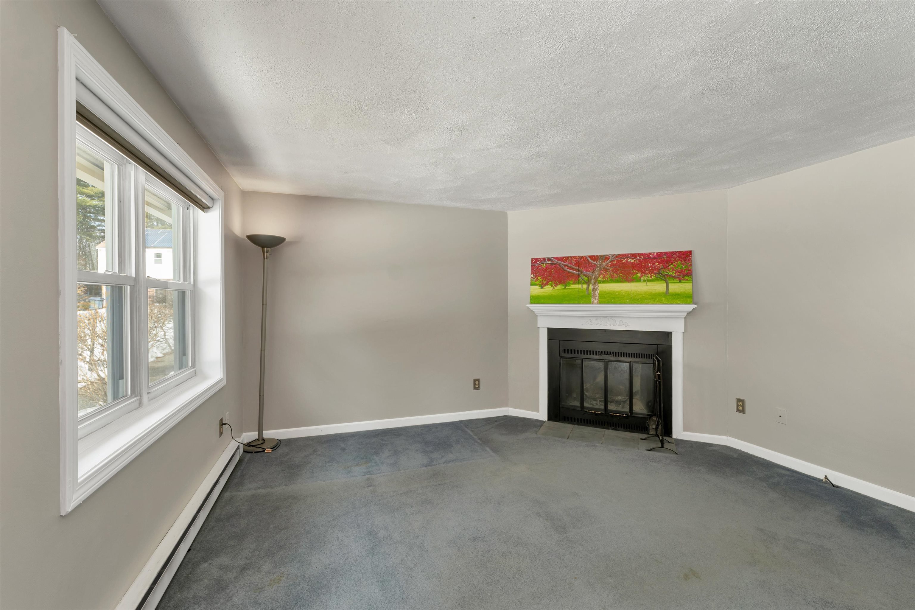 6 Stonegate Lane, Unit 6 Derry, NH 03038 - Photo 11 of 50